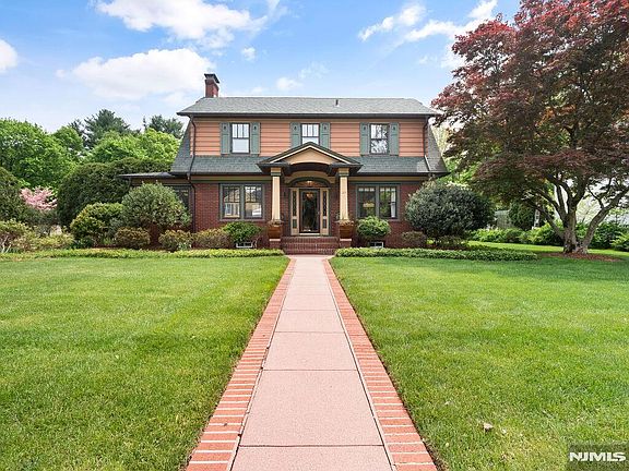 5th image of 25 Pascack Rd