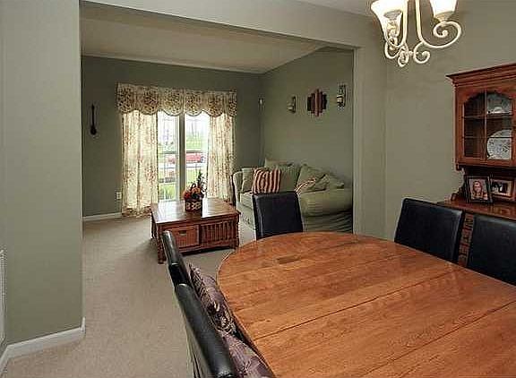 4th image of 2041 Stablegate Dr