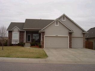2206 E Sommerhauser Cir, Derby, KS 67037