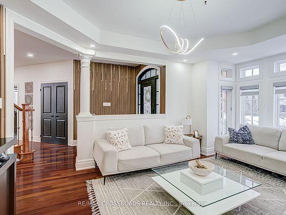 5th image of 1653 Goldenridge Rd