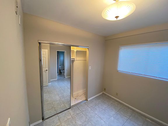 3rd image of 8152 White Oak Ave #B