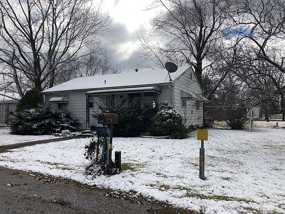 3rd image of 12017 Township Road 40