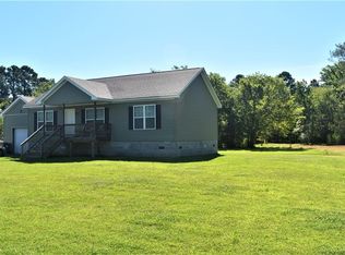 44 Forrest Rd, Poquoson, VA 23662