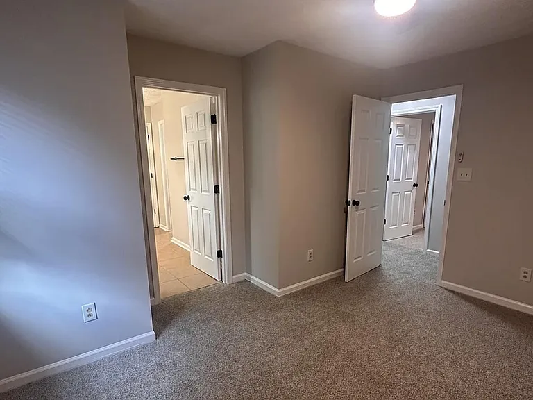 672 Millpond Rd — Photo 18