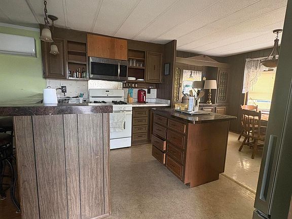 2nd image of 1074 S Dora Avenue