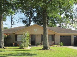 6475 Wilder Dr, Beaumont, TX 77706