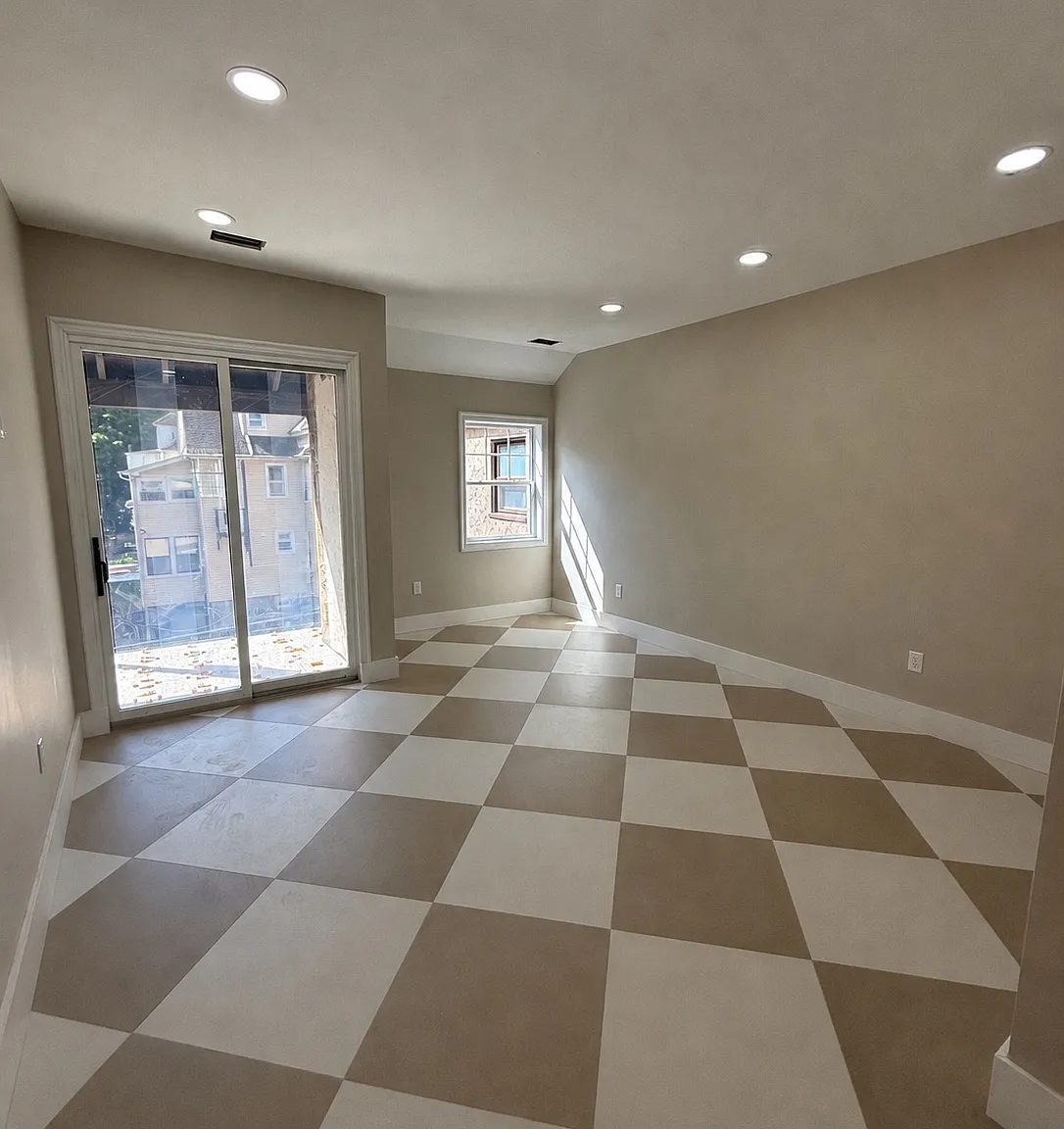 243 Summit Ave — Photo 2