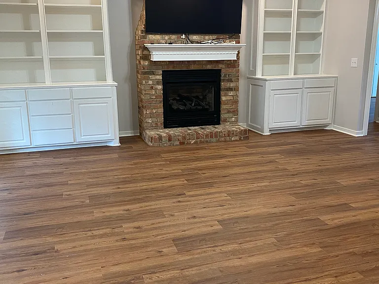 145 Linda Dr — Photo 2