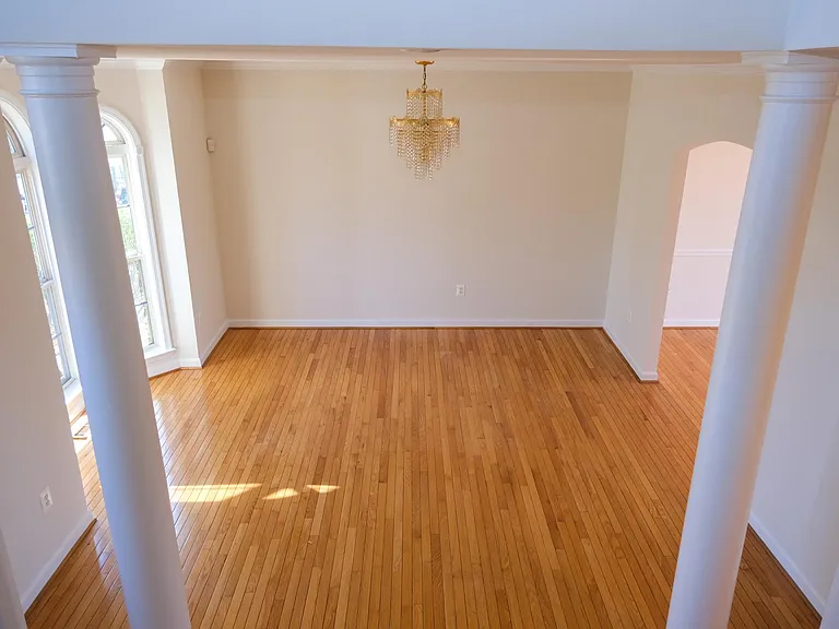 13522 Persian Ct — Photo 4