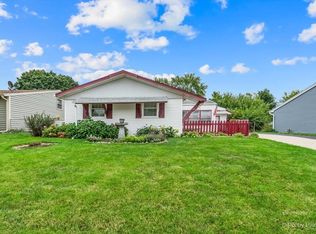 143 Pueblo Rd, Carpentersville, IL 60110