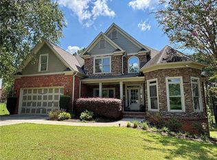 1030 Silver Thorne Dr, Loganville, GA 30052