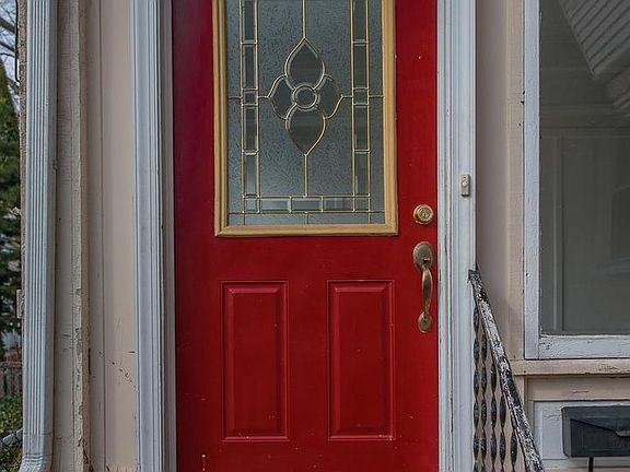 2nd image of 141 Ashby Rd
