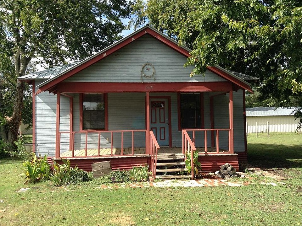 1st image of 504 East St