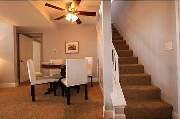 3rd image of 21550 Burbank Blvd APT 301