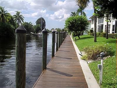 Common Boat dock space