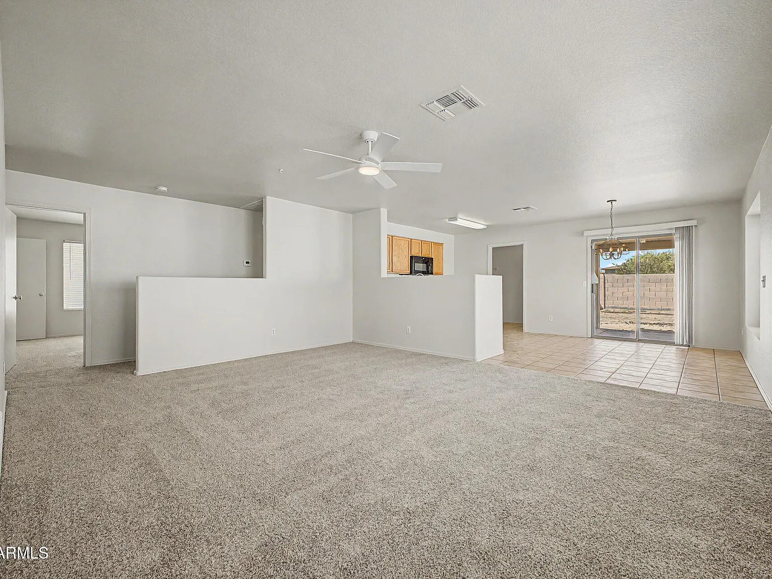 3 bed, 2.0 bath, 1440 sqft, $1,675 — Photo 2