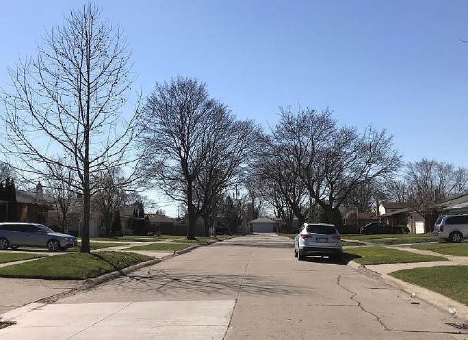 2nd image of 32835 Gloede Dr