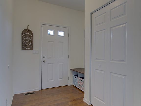 3rd image of 359 Molise Cir