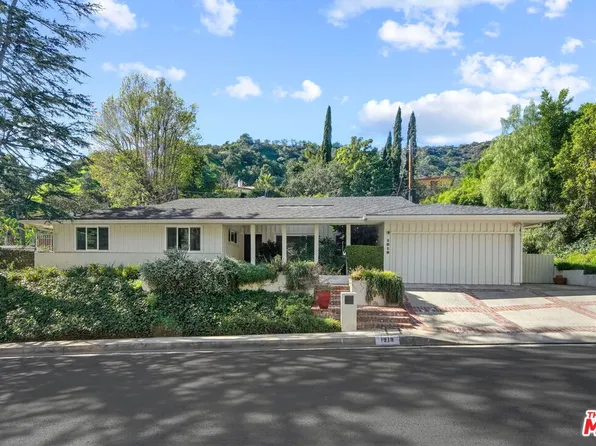 1919 San Ysidro Dr, Beverly Hills, CA 90210