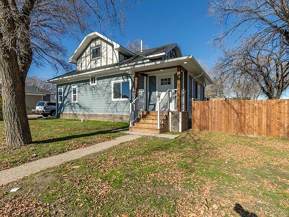 2nd image of 232 3rd Ave E