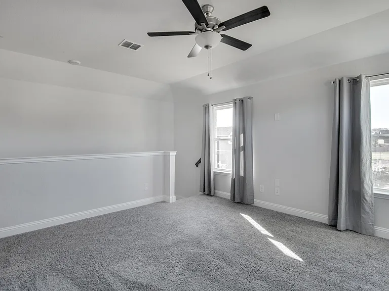 1021 Catskill Ct — Photo 21