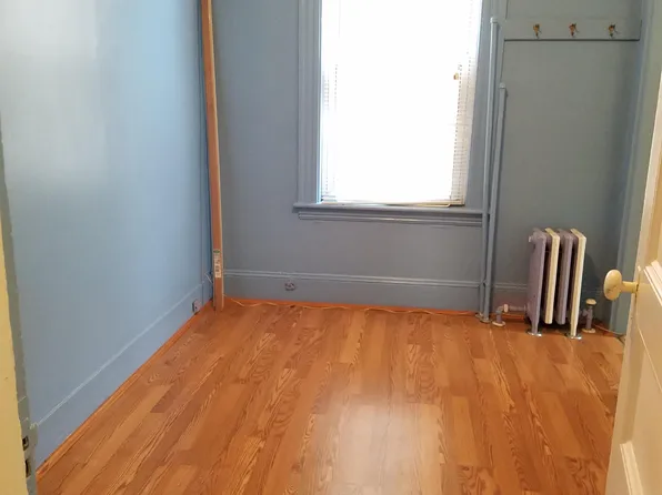 214 Brookline St #2, Cambridge, MA 02139