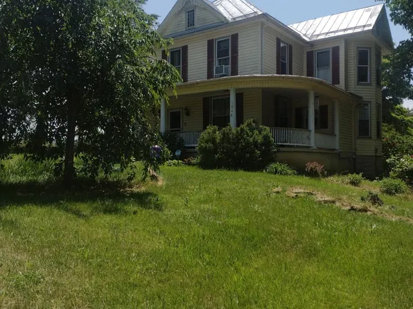 164 Zion Church Rd, Maurertown, VA 22644