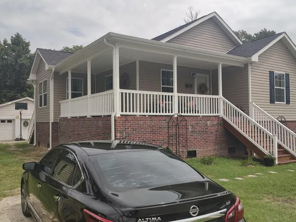 1614 Colonial Way, New Bern, NC 28560