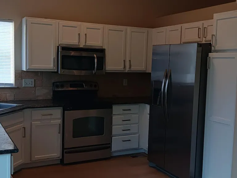 9162 E Missouri Ave — Photo 12
