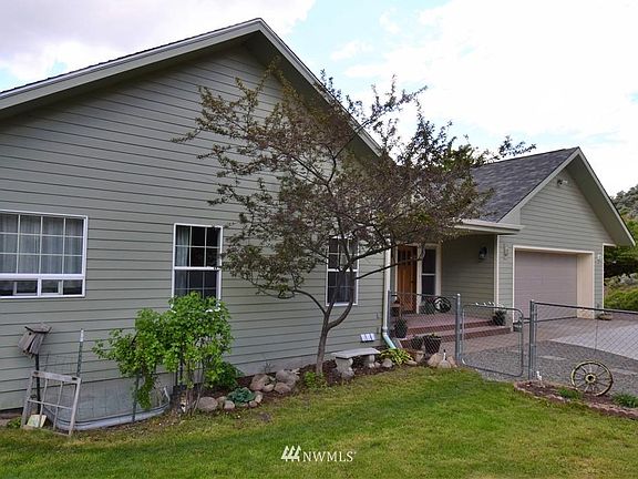 5th image of 17 Gusty Ridge Rd