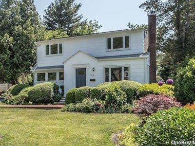 28 Circle Drive, Glen Cove, NY, 11542
