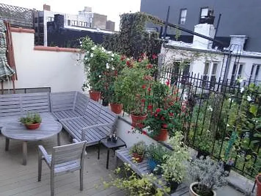 Rented by Corcoran | media 27