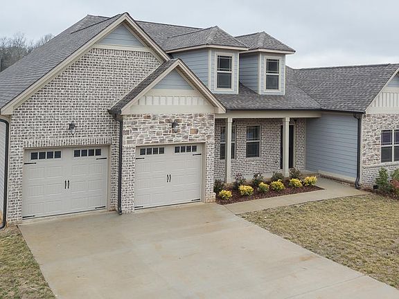 3rd image of 210 NW Winding Glen Dr