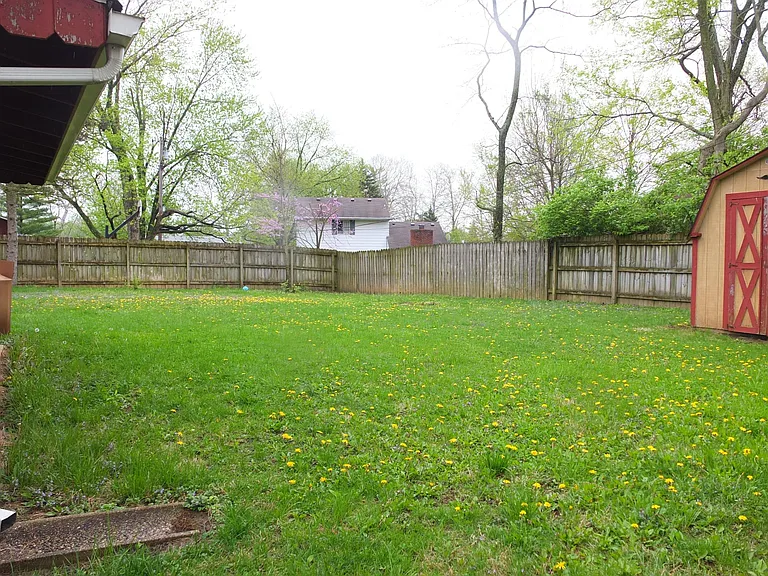 35 Renwood Pl — Photo 18
