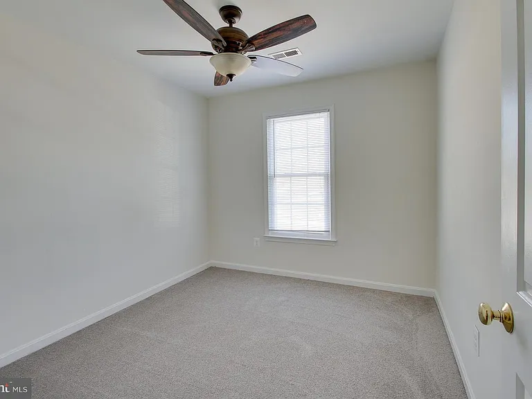5400 Hampton Forest Way — Photo 21