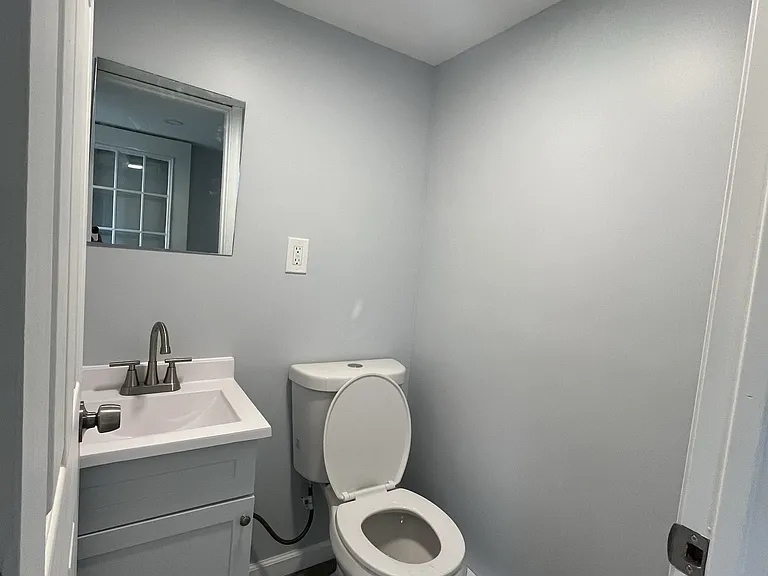 1313 Birch St — Photo 18