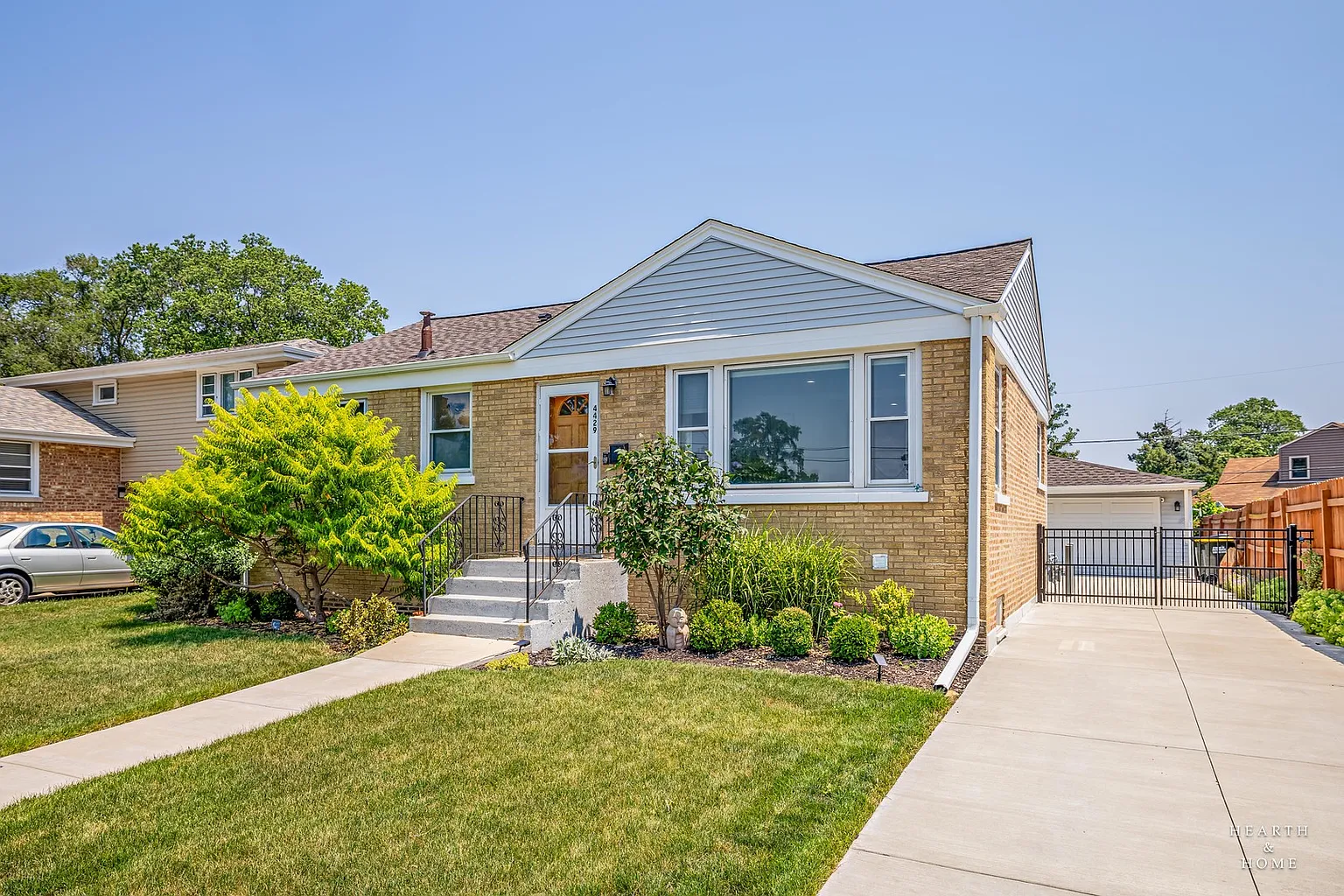 4429 Scott St photo 1