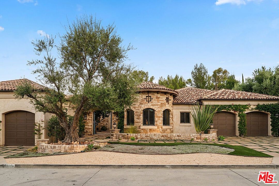 24903 Palmilla Dr — Calabasas Country Club