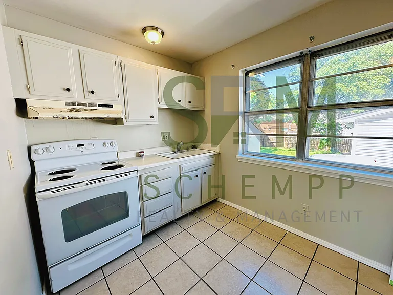 4700 Walnut Grove Avenue — Photo 9