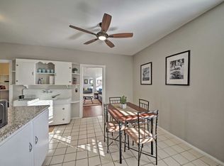 Amazingly Spacious Apartment with ALL utilities and internet included!, Saint Louis, MO 63104