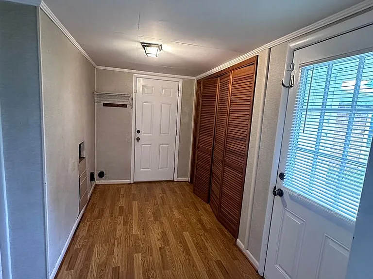 205 West Ave NW — Photo 9