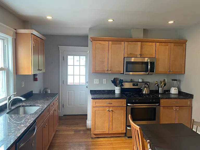 66 Frederick Ave #2 — Photo 7