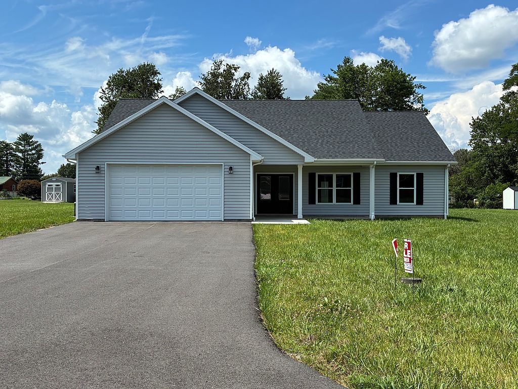 133 Lakeside Pl - Property Image