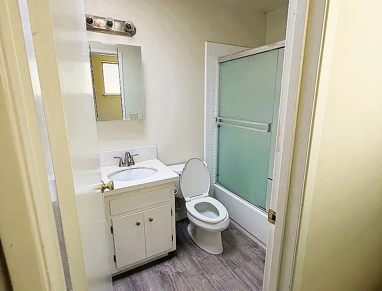 25 Lewis Ave #4 — Photo 6