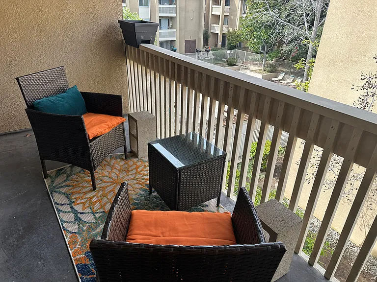 Balcony - with pool view