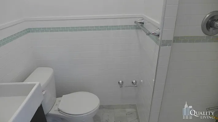 Rented by (Legacy) NY Quality Living Uptown | media 22