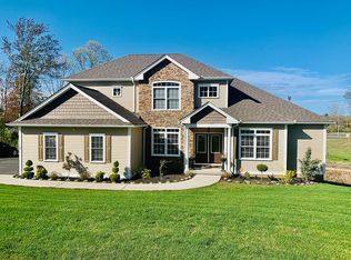 2 Beaudry Ln, Bloomfield, CT 06002