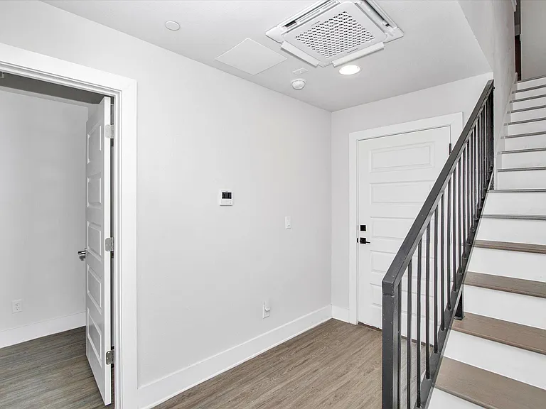 302 Tendick St #1103 — Photo 5