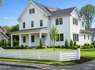 2 Potter Dr, Old Greenwich, CT 06870