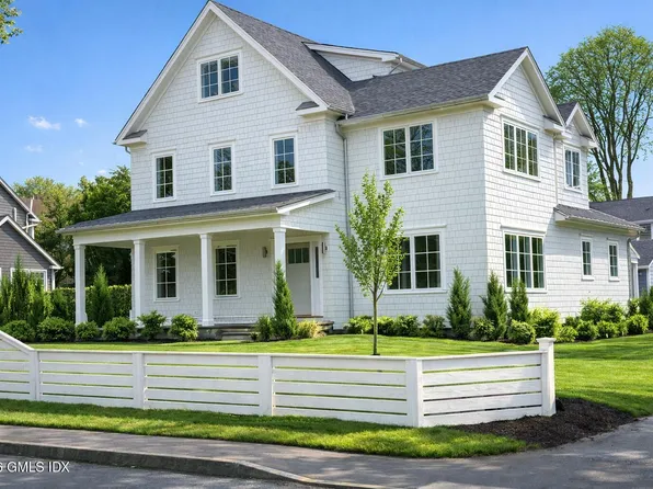 2 Potter Dr, Old Greenwich, CT 06870